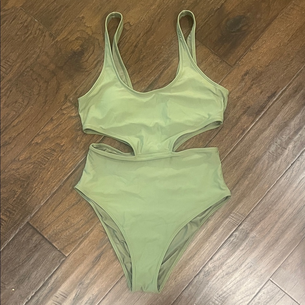 Aerie Sage Green Cutout Monokini Medium EUC
